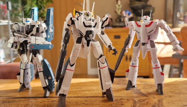Hi Metal R Macross Phoenix VF-0S