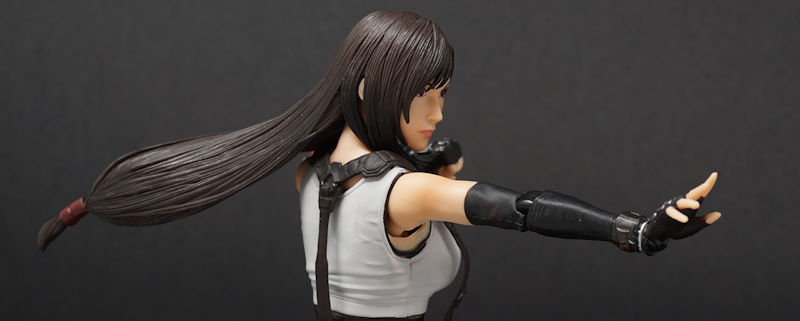 Play Arts Kai Tifa Lockhart