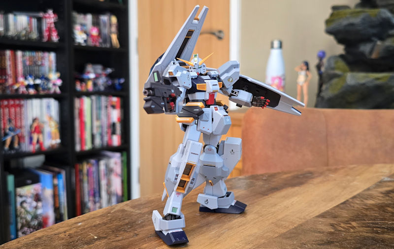 Gundam Hazel Custom