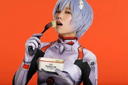 Singing Cosplayer Hikari HYPER JAPAN Appearances