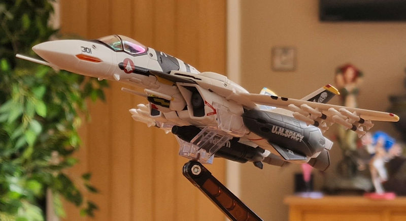 Hi-Metal R Macross Valkyrie VF-0S