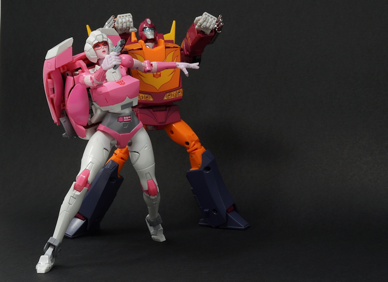 Masterpiece Arcee and Hot Rod